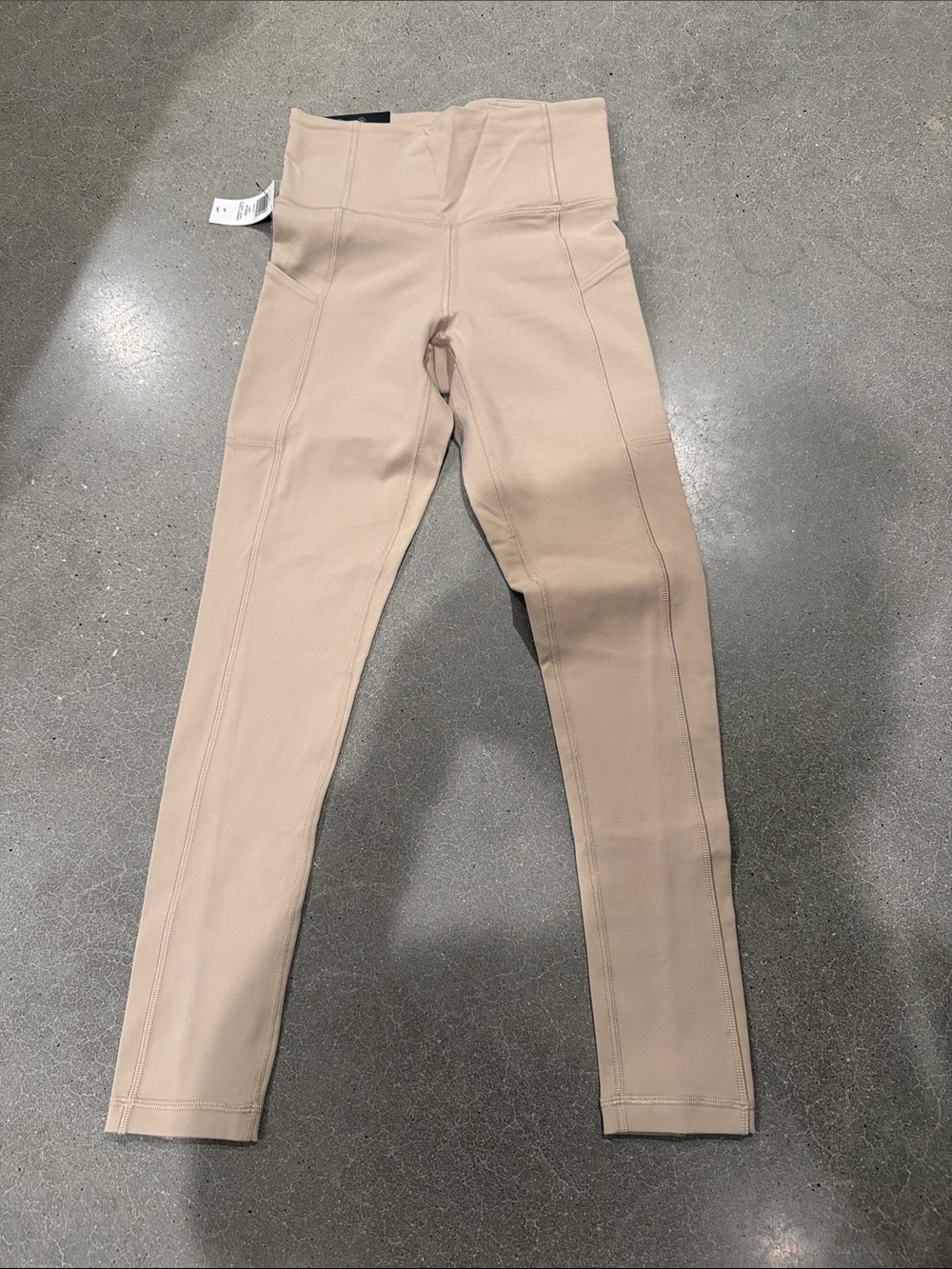 Aritzia Nude High-Rise Trace Ankle Leggings